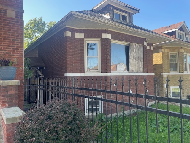 8838 South Wood Street Chicago IL 60620