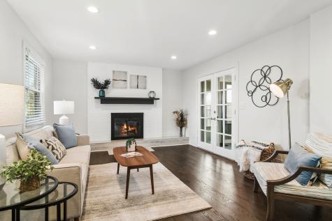 1653 North Douglas Avenue Arlington Heights IL 60004