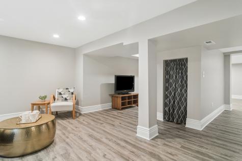 1653 North Douglas Avenue Arlington Heights IL 60004