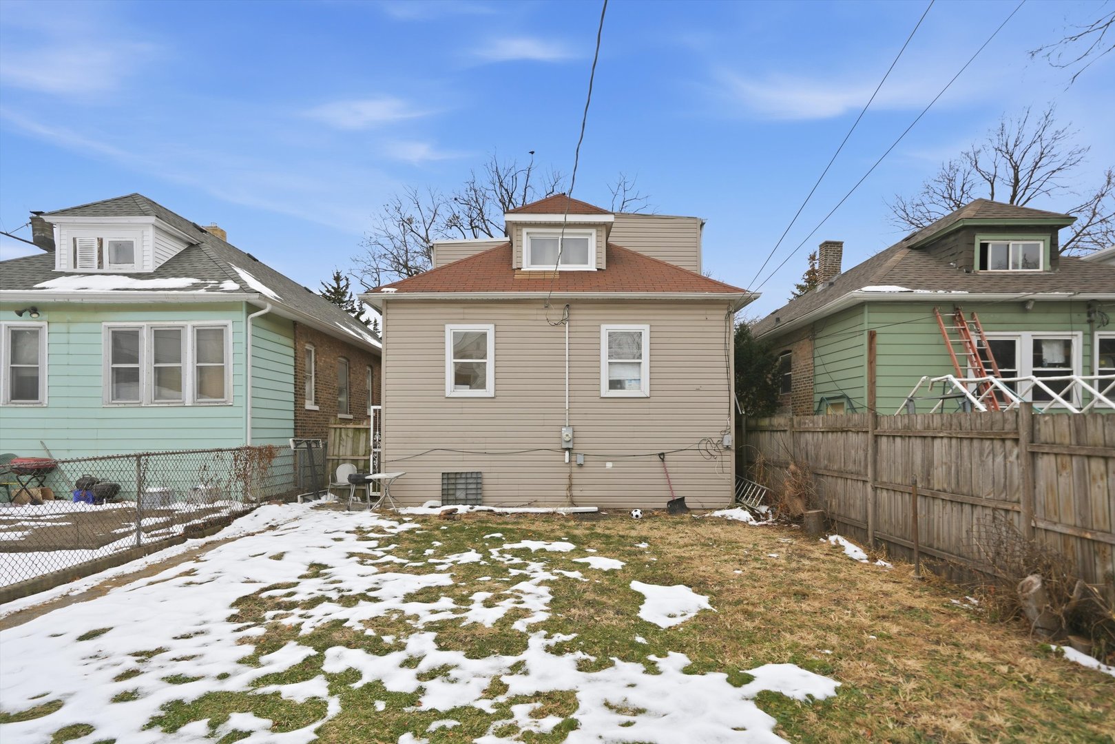 8539 South Saginaw Avenue Chicago IL 60617
