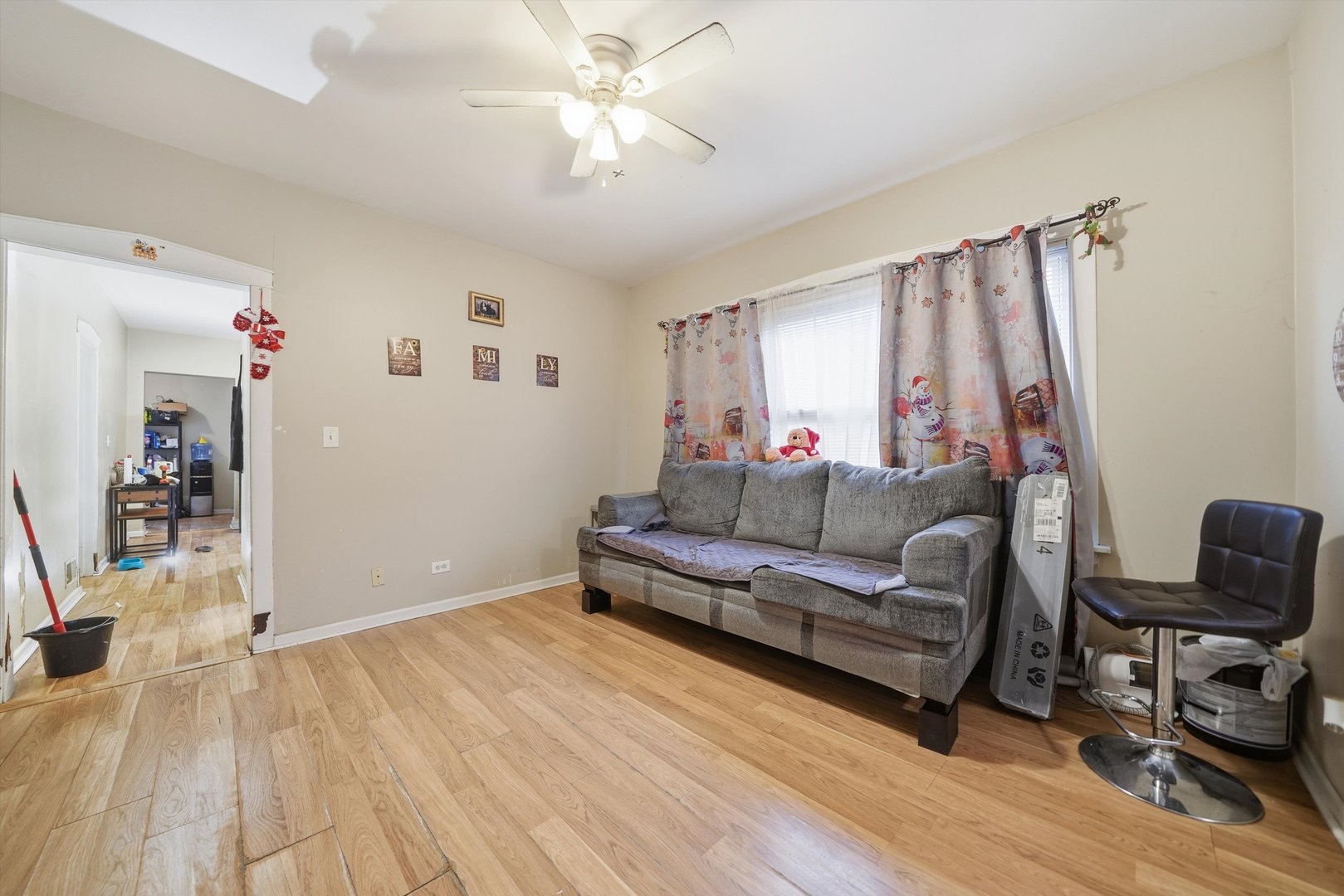 8539 South Saginaw Avenue Chicago IL 60617