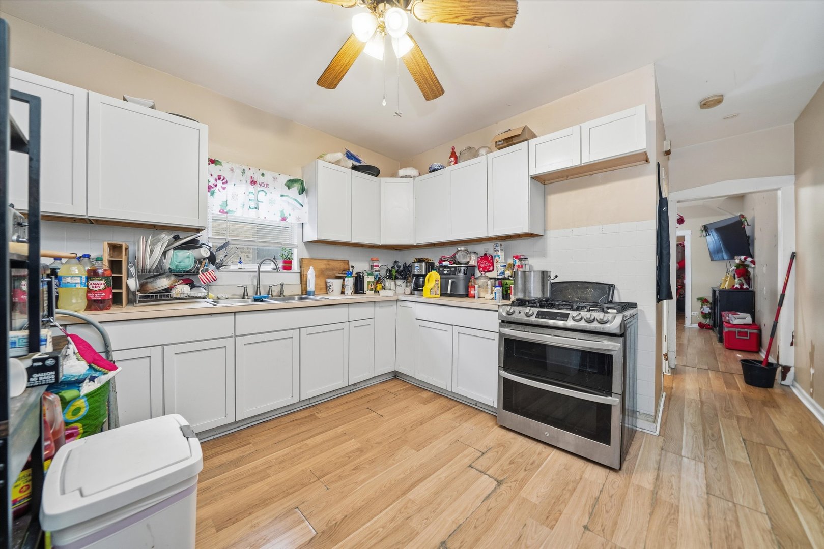 8539 South Saginaw Avenue Chicago IL 60617