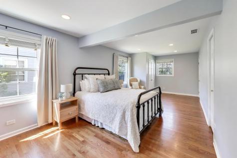 528 Cumnor Court Deerfield IL 60015