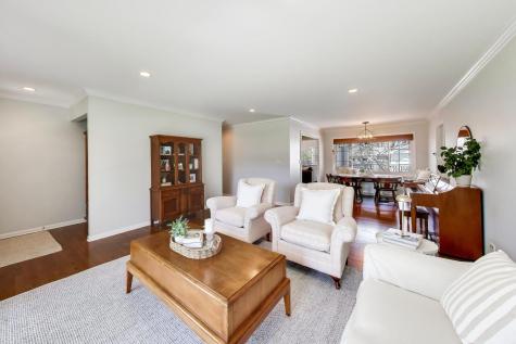 528 Cumnor Court Deerfield IL 60015