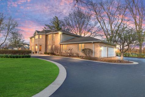 2321 Coach Road Long Grove IL 60047