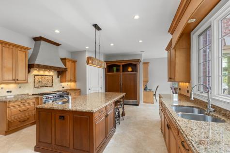 5 Jennifer Court Barrington IL 60010