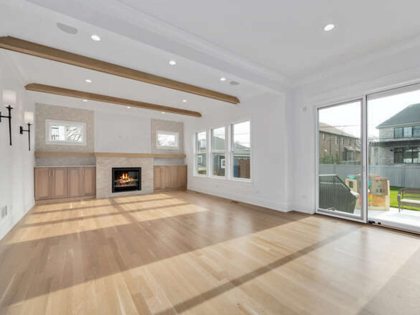 570 South Parkside Avenue Elmhurst IL 60126