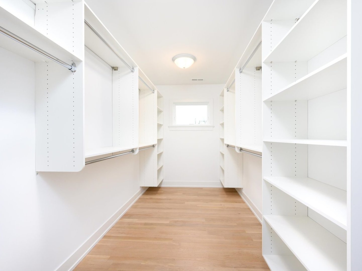 570 South Parkside Avenue Elmhurst IL 60126