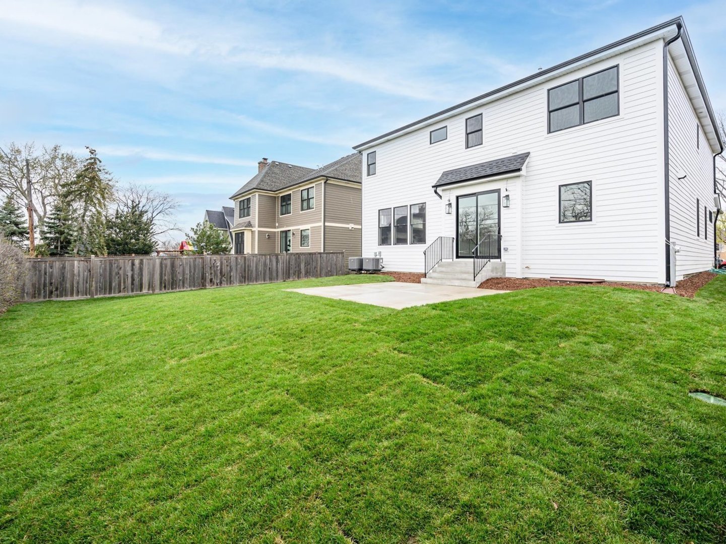 570 South Parkside Avenue Elmhurst IL 60126