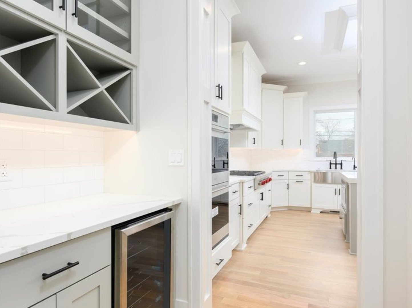 570 South Parkside Avenue Elmhurst IL 60126