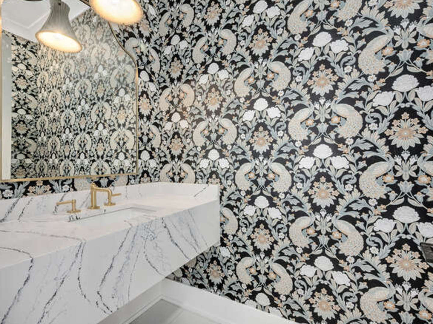 570 South Parkside Avenue Elmhurst IL 60126