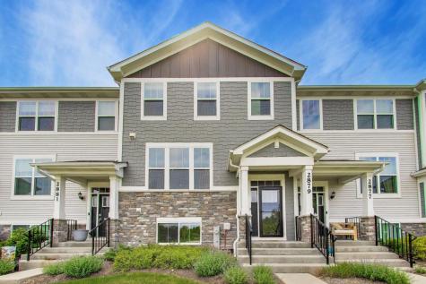 2879 Kessler Drive Mundelein IL 60060