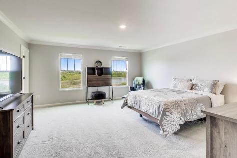 2879 Kessler Drive Mundelein IL 60060