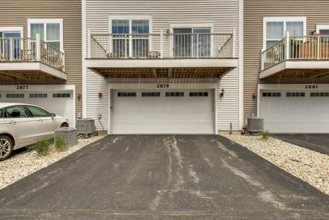 2879 Kessler Drive Mundelein IL 60060