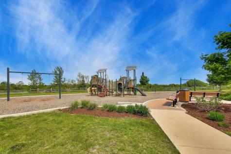 2879 Kessler Drive Mundelein IL 60060