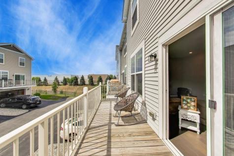 2879 Kessler Drive Mundelein IL 60060