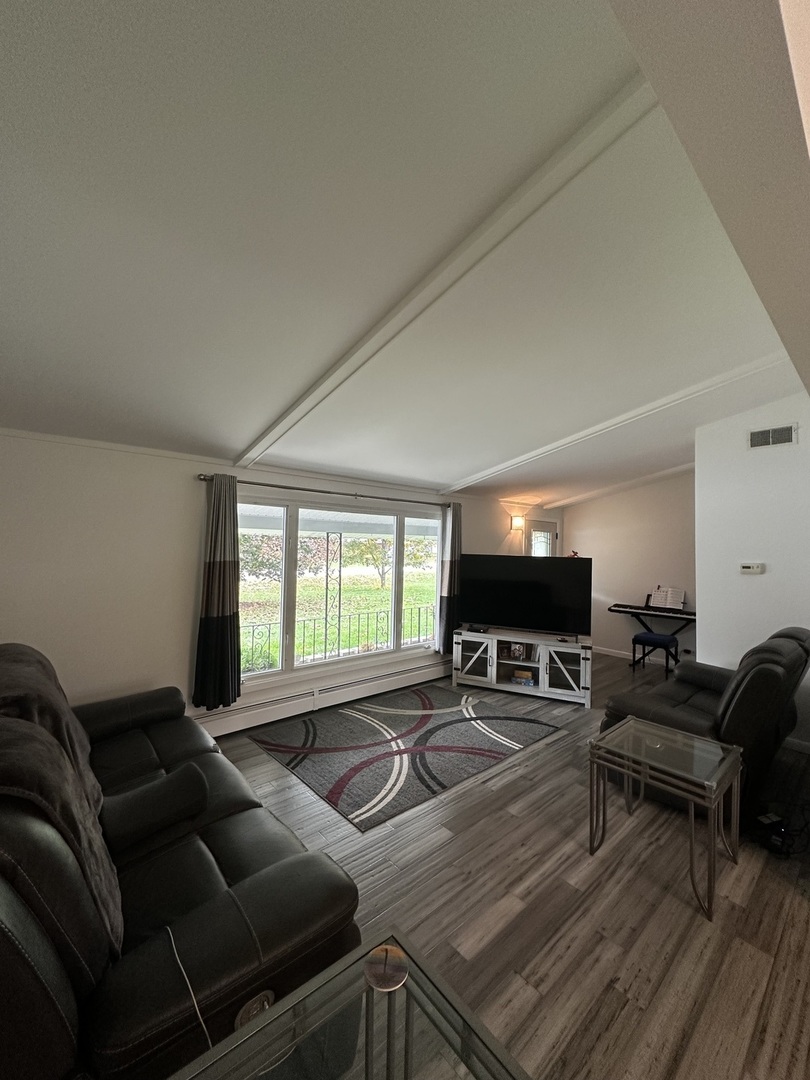 2315 Nan Street Aurora IL 60502