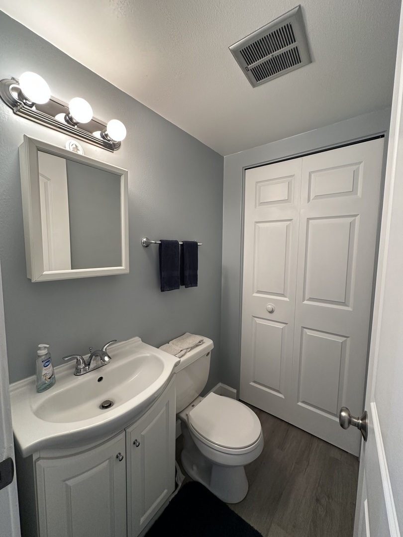 2315 Nan Street Aurora IL 60502