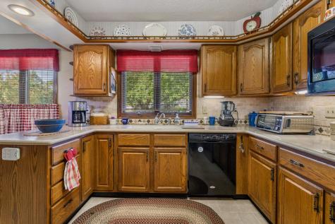 44 Glenbrook Court Fisher IL 61843