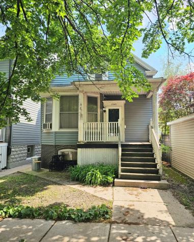 1965 West Berwyn Avenue Chicago IL 60640