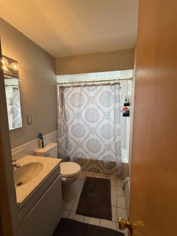 5653 Dover Road Oak Forest IL 60452