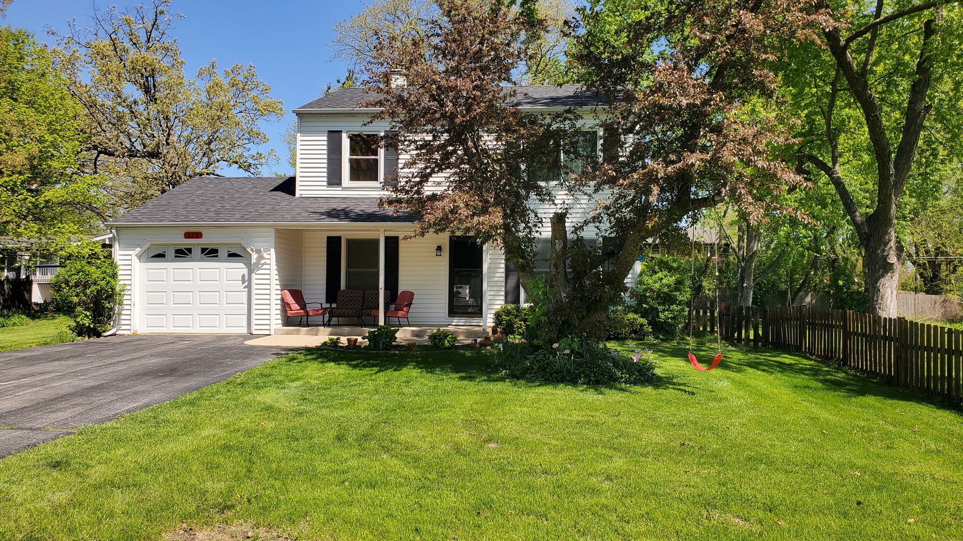 678 Ray Avenue West Chicago IL 60185