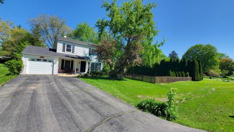 678 Ray Avenue West Chicago IL 60185