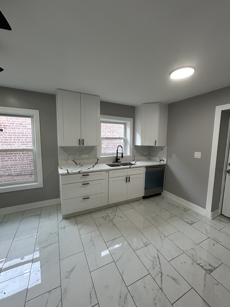 8916 South Merrill Avenue Chicago IL 60617