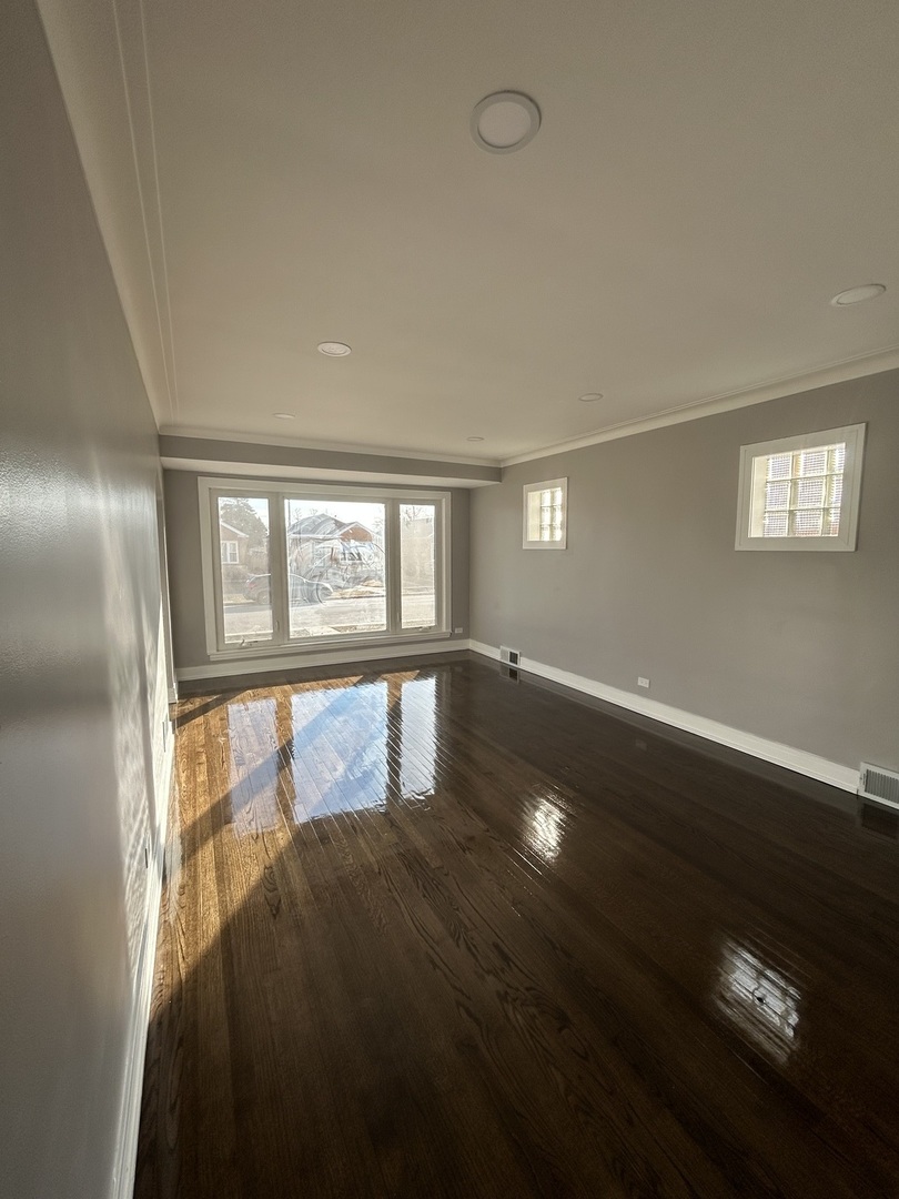 8916 South Merrill Avenue Chicago IL 60617