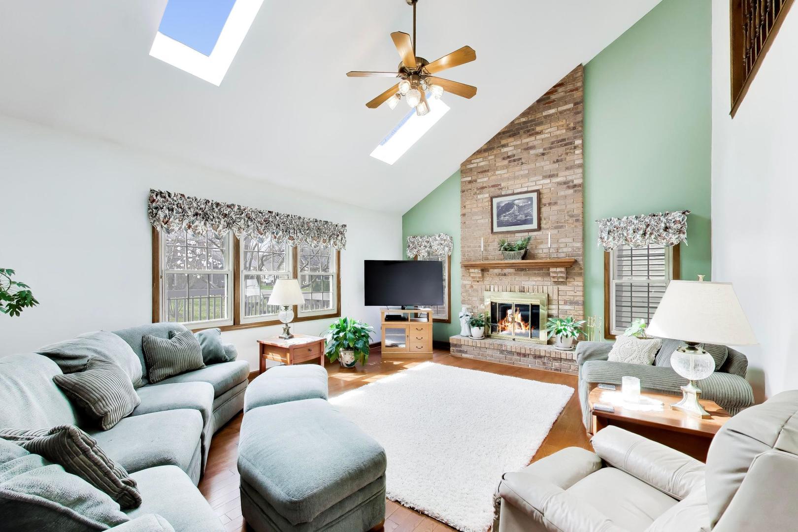1528 Sequoia Road Naperville IL 60540