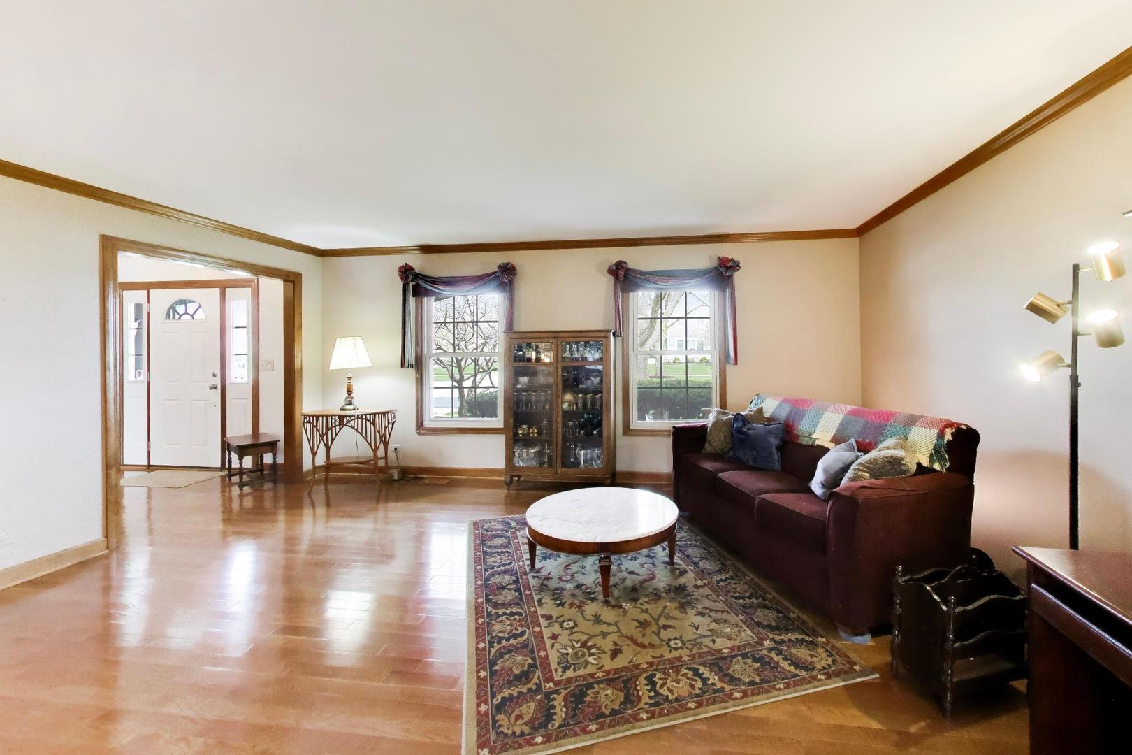 1528 Sequoia Road Naperville IL 60540