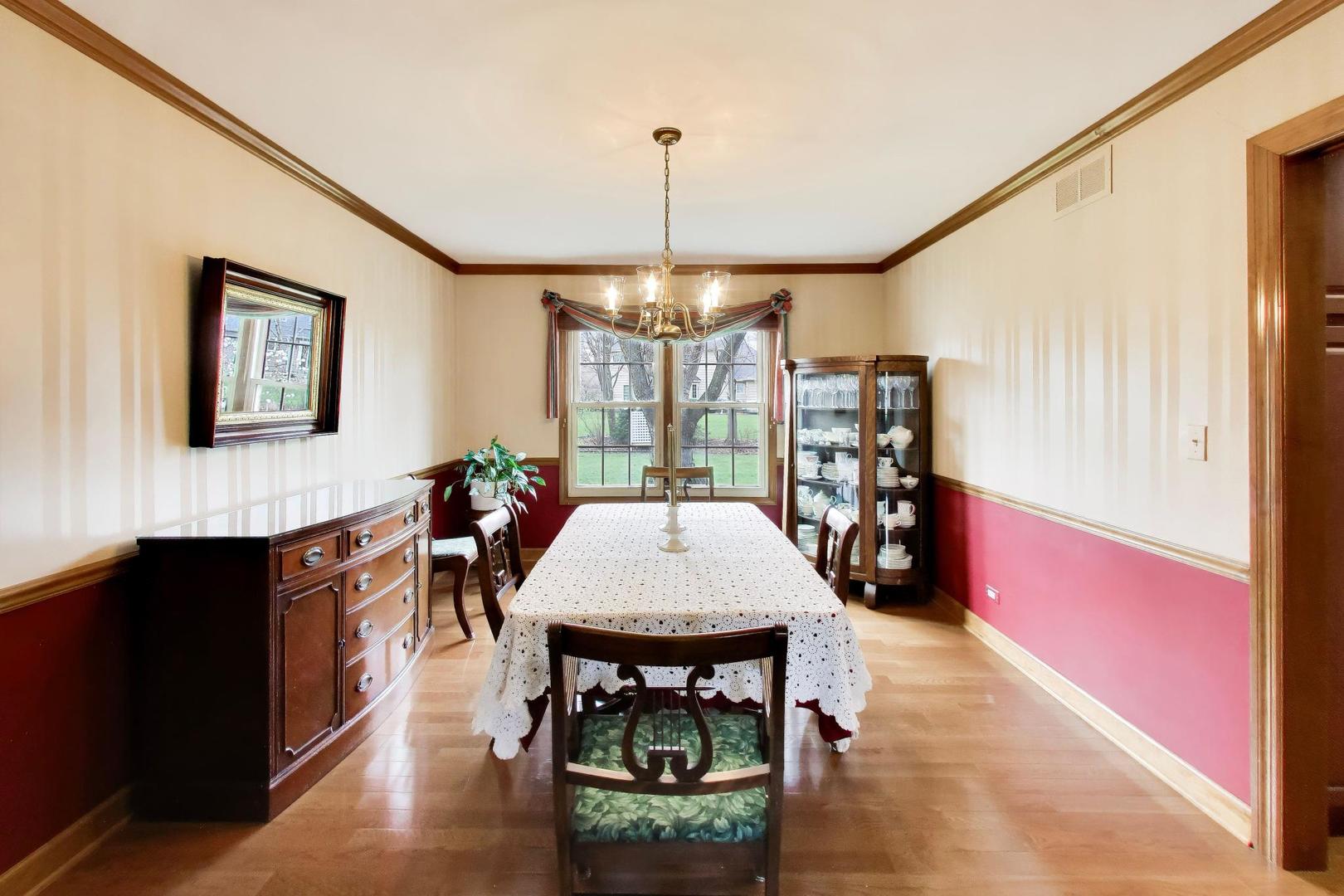1528 Sequoia Road Naperville IL 60540