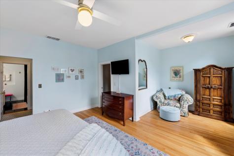 812 South Bell Avenue Chicago IL 60612