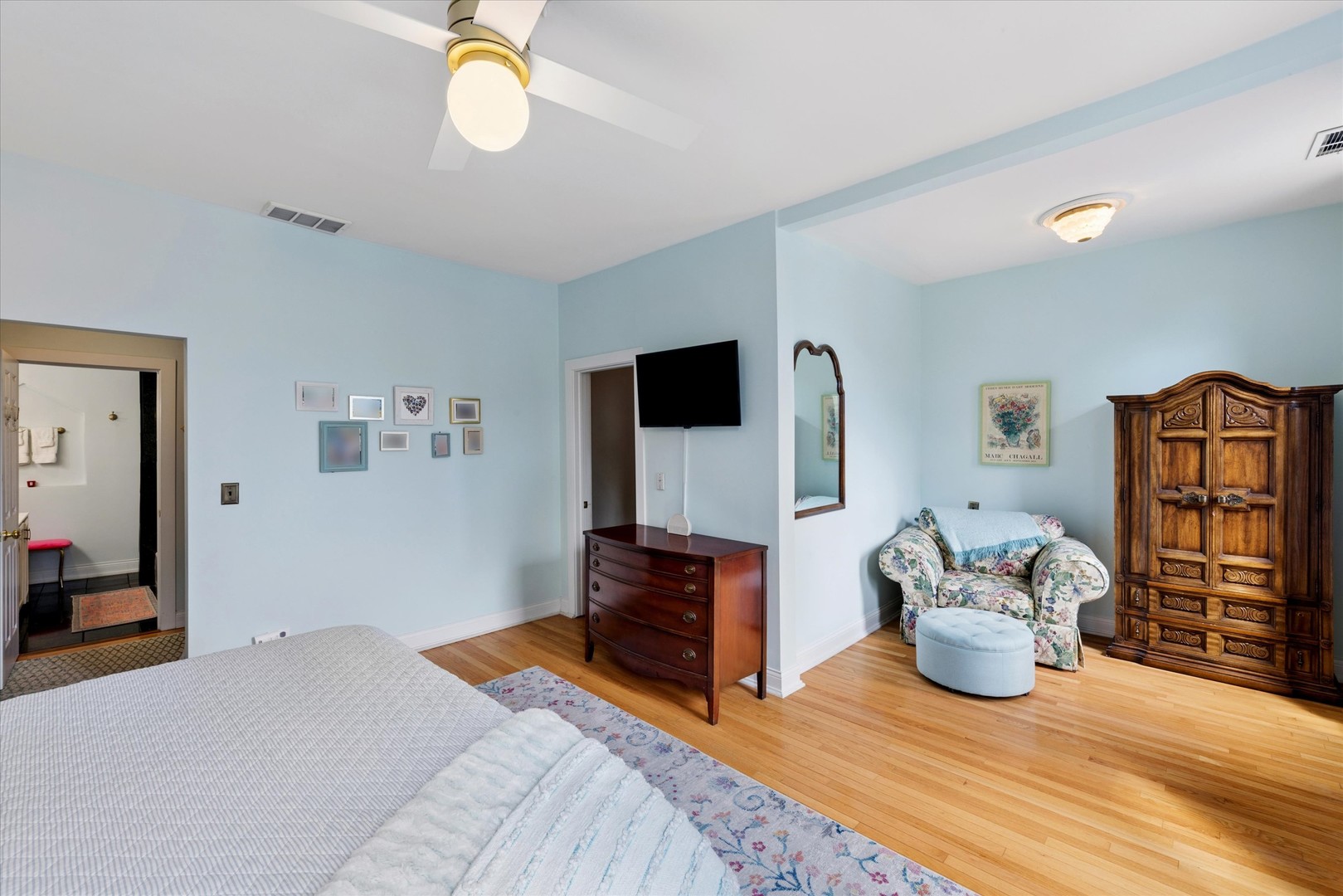 812 South Bell Avenue Chicago IL 60612
