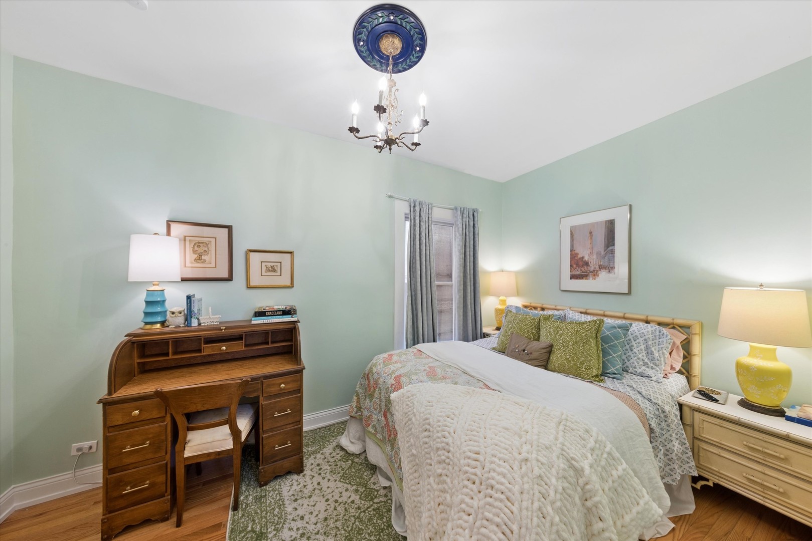 812 South Bell Avenue Chicago IL 60612