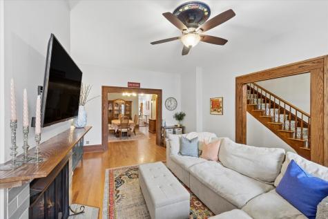 812 South Bell Avenue Chicago IL 60612