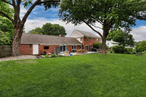 206 Fleetwood Drive Bloomington IL 61701