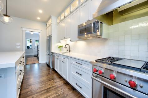 1918 West Newport Avenue Chicago IL 60657