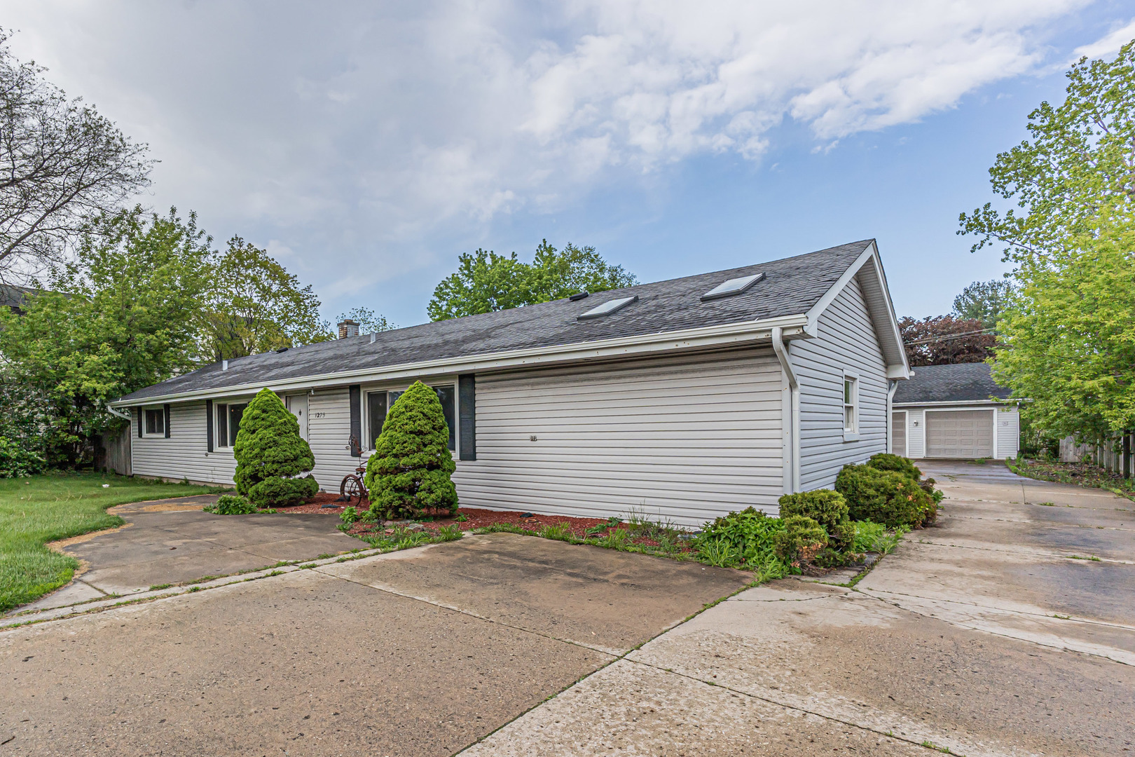1275 Bloomingdale Road Glendale Heights IL 60139