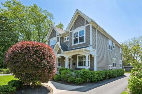 1063 Osterman Avenue Deerfield IL 60015