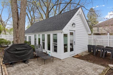 605 North Chestnut Avenue Arlington Heights IL 60004