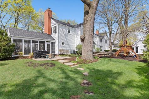605 North Chestnut Avenue Arlington Heights IL 60004