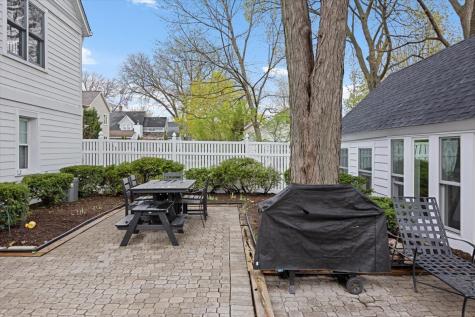 605 North Chestnut Avenue Arlington Heights IL 60004