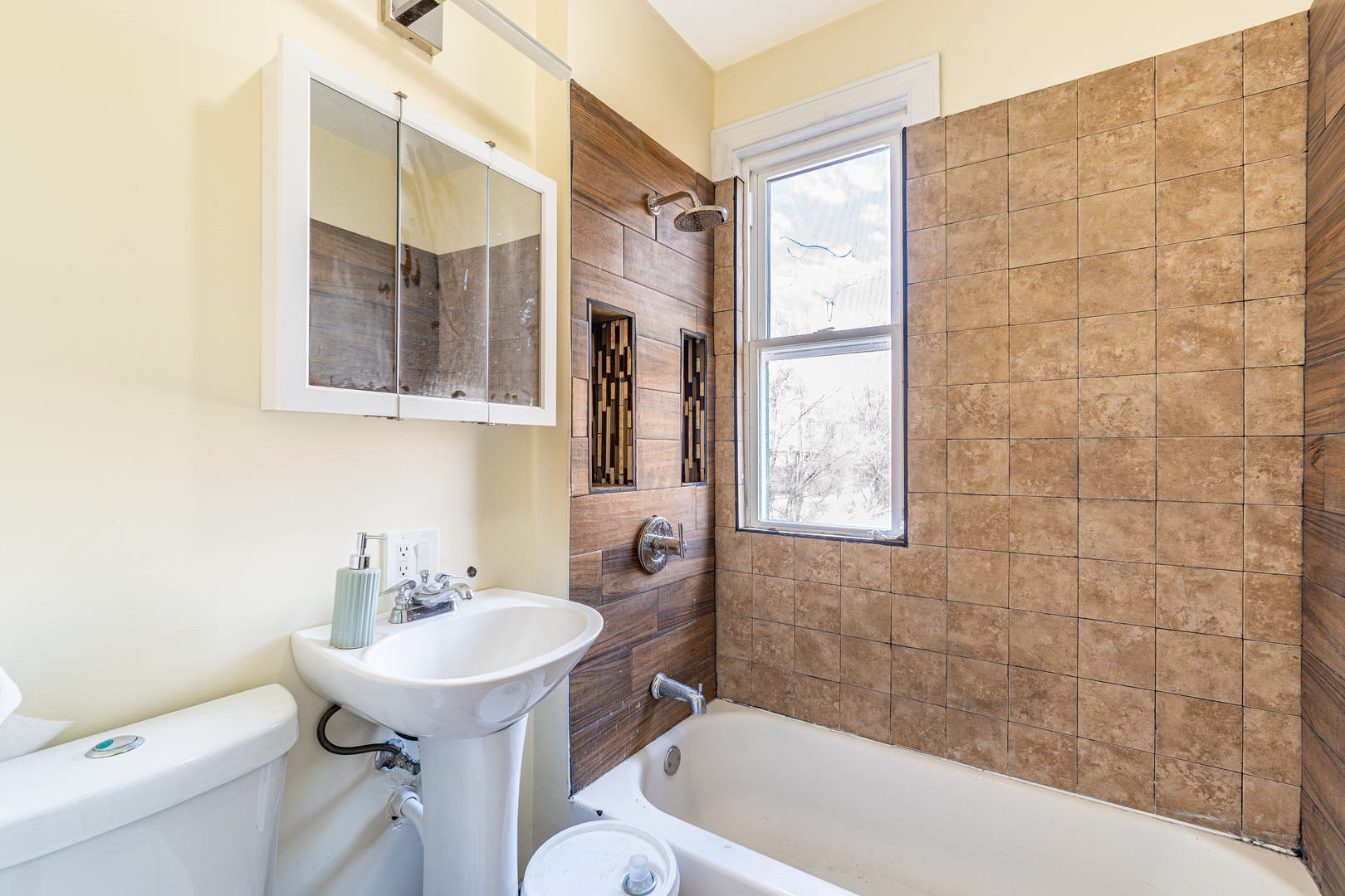 7144 South Wentworth Avenue Chicago IL 60621