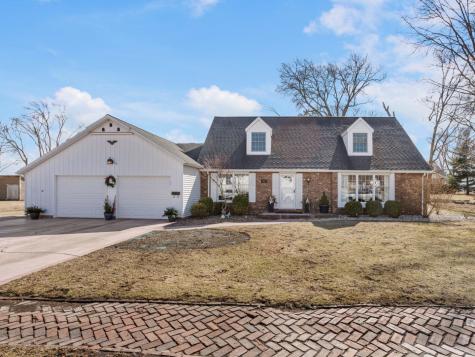 101 East Mansfield Street Bement IL 61813