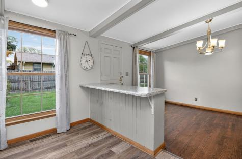 180 Alschuler Drive Aurora IL 60506