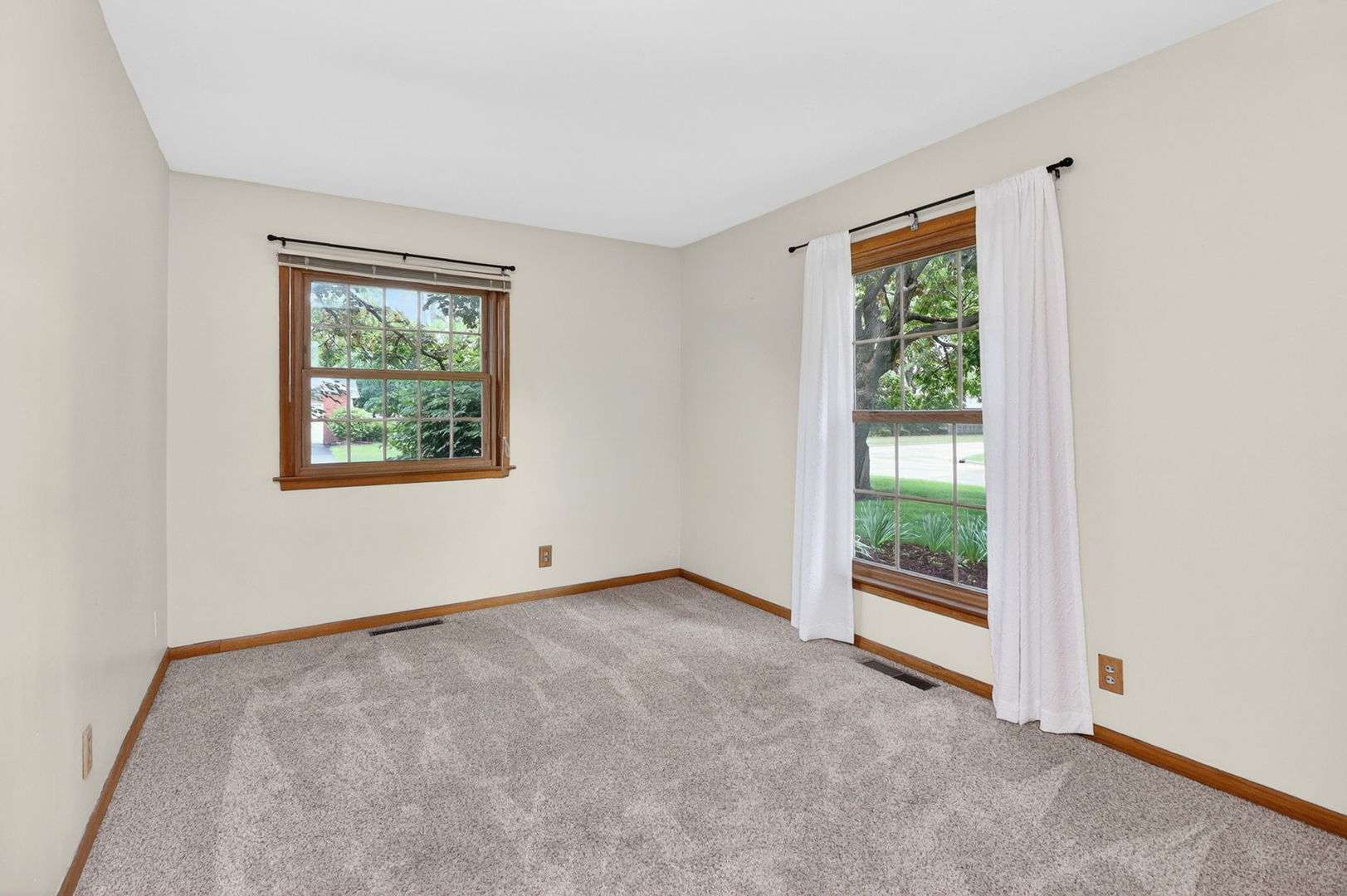 180 Alschuler Drive Aurora IL 60506