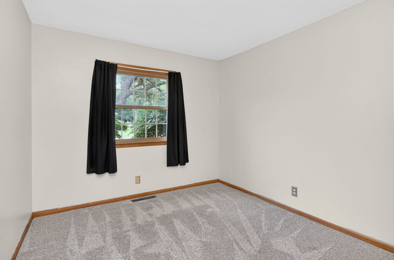 180 Alschuler Drive Aurora IL 60506