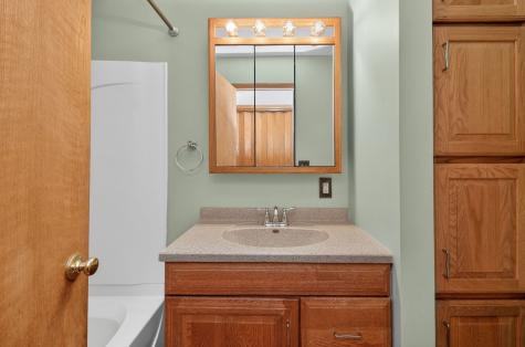 180 Alschuler Drive Aurora IL 60506