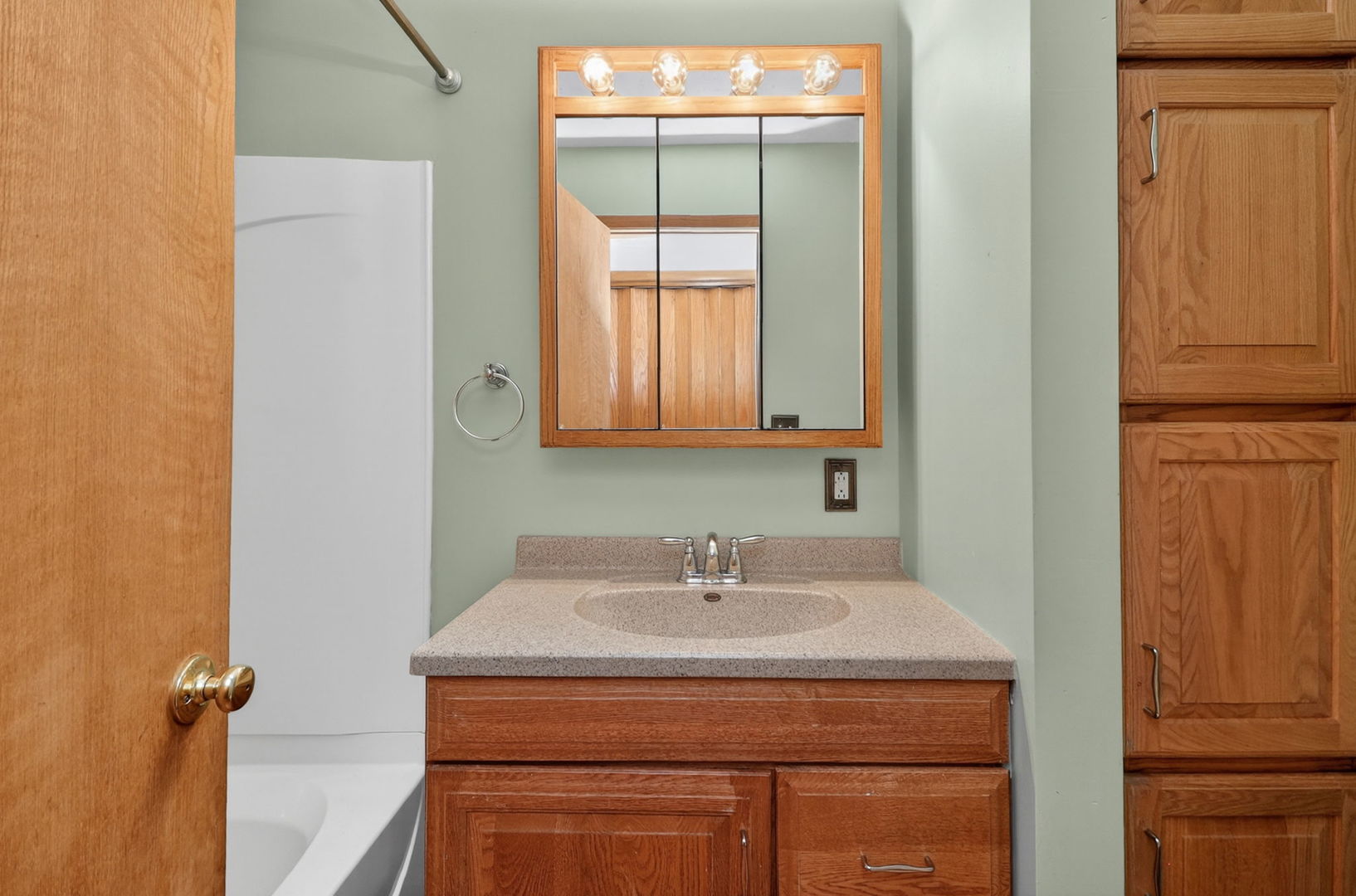180 Alschuler Drive Aurora IL 60506
